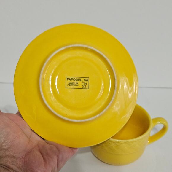 Fapodel, SA Canary Yellow Braided Pattern Cup & Saucer - Picture 5 of 7